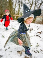 Hexen-Kleid Kostüm-Set für Kinder | mit Hexenhut & Tattoos | Halloween Kinder-Kostüm | schwarz, Größe 110/116
